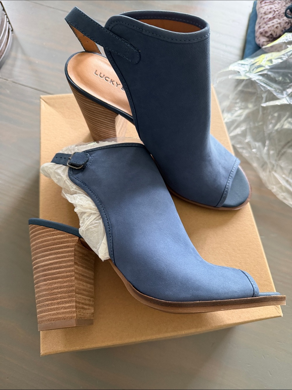 Lucky Brand Lisza blue open toe heel size 8.5
